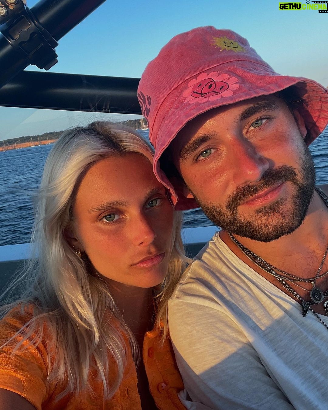 Valentina Zenere Instagram - Feliz cumpleaños al amor de esta y todas mis vidas. Te amo @jpllado