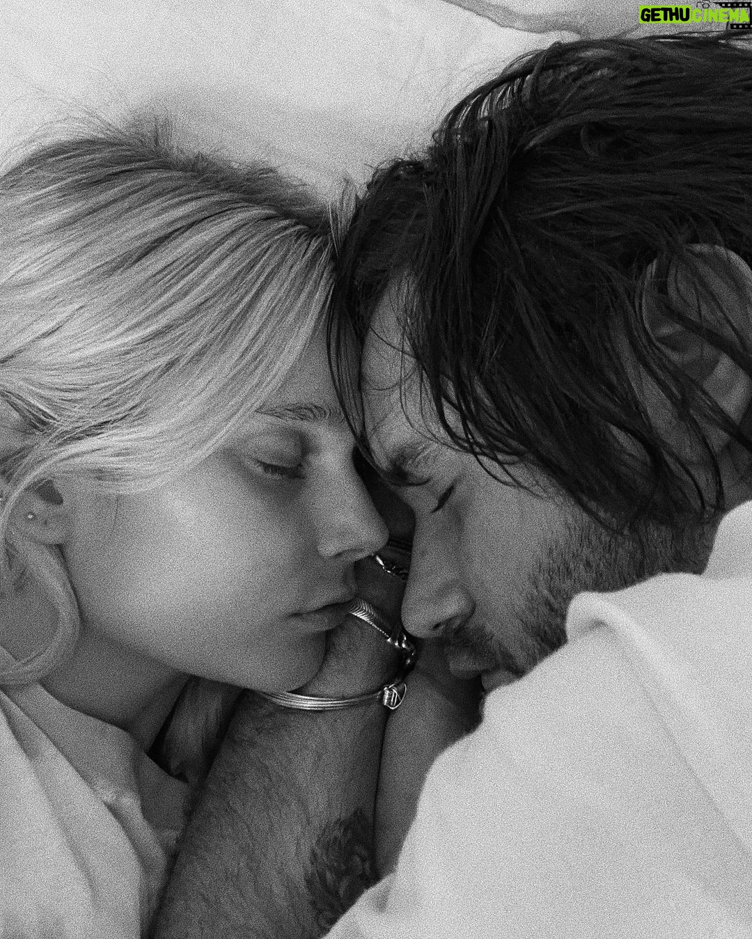 Valentina Zenere Instagram - Feliz cumpleaños al amor de esta y todas mis vidas. Te amo @jpllado