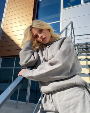 Valentina Zenere Instagram - but who fights for you @alo