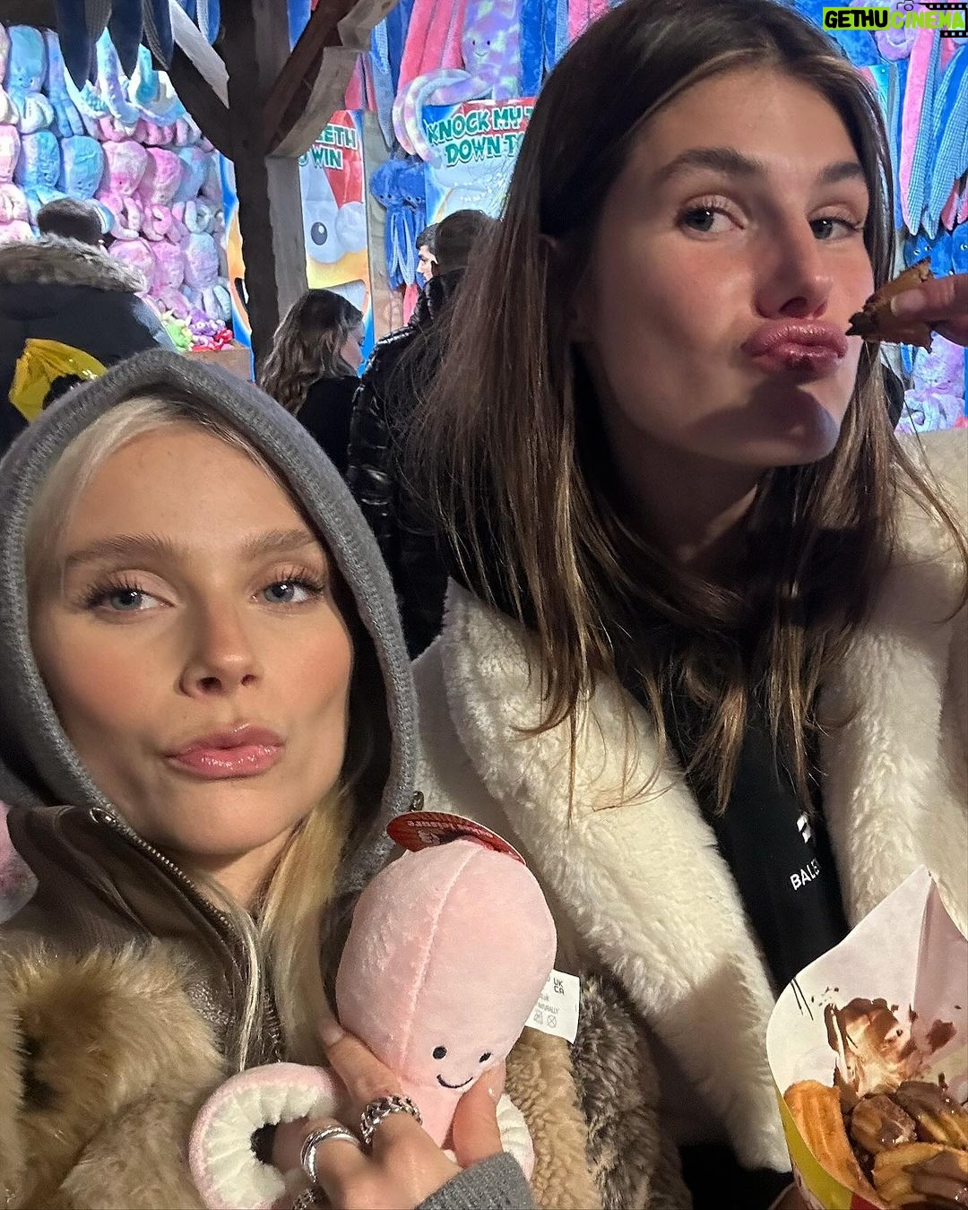 Valentina Zenere Instagram - but I can’t help The London EDITION