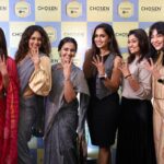Vani Bhojan Instagram – Congratulations on 4 years of @chosen_by_dermatology @drrenitarajan ! To many more ✨ @samyuktha_shan @pradainisurva @ramyasub @neelimaesai @pritha10hari 🤗❤️