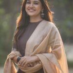 Vani Bhojan Instagram – இனிய பொங்கல் திருநாள் நல்வாழ்த்துகள்🌾🌺☀️🌻 @mathugai_handlooms @timelesstalesphotography