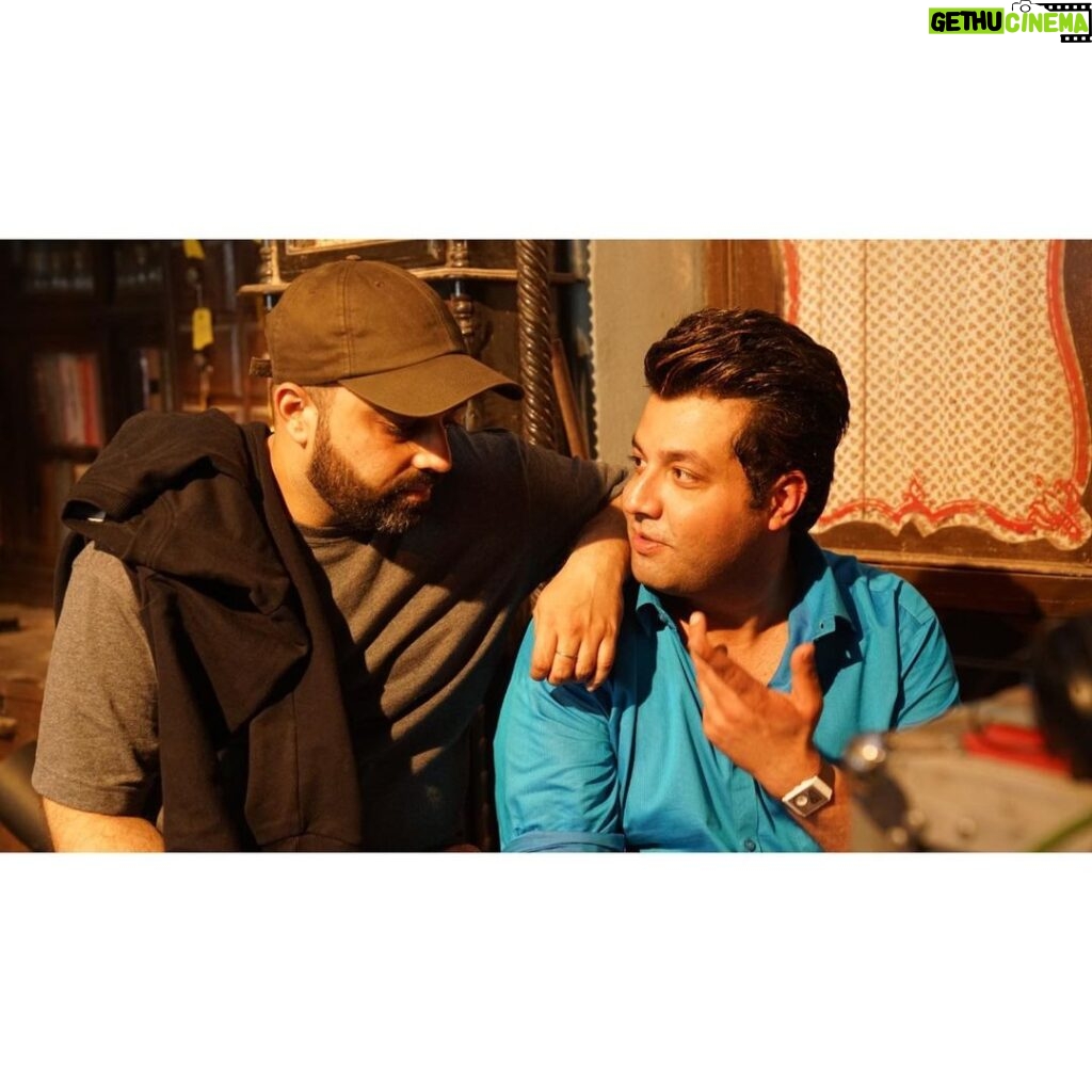 Varun Sharma Instagram - Happpyy Happyy B’dayyy to the OG Fukra! The Purest Fukra at heart.. the most Loving Fukra.. and the Man because of whom I am where I am today Happy B’day Sir @mriglamba Love you Sir!!❤️ Thank you for just everything! May this year be the most blessed year! May I get to learn a lot more from you 😜 and keep irritating you more and more 🤓 Love you Sir jaldi se Fukrey3 Le aoo aur sabke chehre pe Smile dalwado ❤️💫