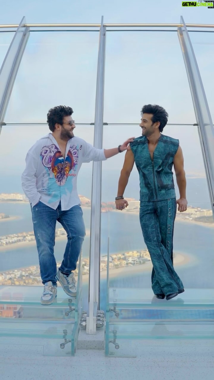 Varun Sharma Instagram - When @fukravarun and I had 48 hours as stopover to spend in Dubai, we went all out and planned surprised itineraries for each other. 48 hours filled with some stunning views, lots of delicious food and memories we will carry forever! This was my version of 24 hours, Varun has his own. Stay tuned for both of these! #DubaiTourism #Dubai #VisitDubai