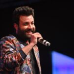 Varun Sharma Instagram – 🫳🎤