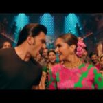 Varun Sharma Instagram - Kal lagenge zor ke jhatke kyunki yeh gaana hai hatke⚡️❤️ #CirkusThisChristmas #CurrentLagaRe