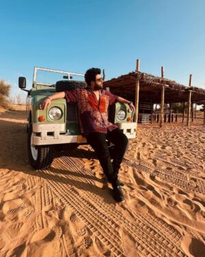 Varun Sharma Instagram - Taapmaan Garam hone wala hai🔥

Styled by @butterandmuse 

Outfit @shristichetani.kolkata 
  @ascend.rohank 
Boots @dmodotofficial 
  @tommyhilfiger