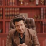 Varun Sharma Instagram – kis kis celebrity par hai ilzaam make a list, kyunki sabko bachayega re tera bollywood insaaf specialist! 

#CaseTohBantaHai ke court me lagenge atrangi ilzaam, from 29th July, on Amazon miniTV, available on the Amazon shopping app.

@riteishd @fukravarun @kushakapila

#VarunSharma #CaseTohBantaHai #AmazonminiTV #CaseTohBantaHaiOnminiTV