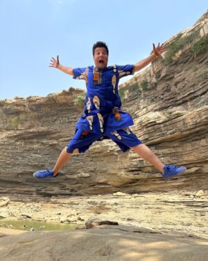 Varun Sharma Instagram - Dil Khush hai.. Excitement Full hai❤️ Fukrey3 Hit hogai.. Aap logon ko pasand Aagayi.. Bas aur kya Chahiye❤️💫 Dil se thank you for loving The Film! Oyiiii….Oyiiii….Oyiiiii!!🤓✨