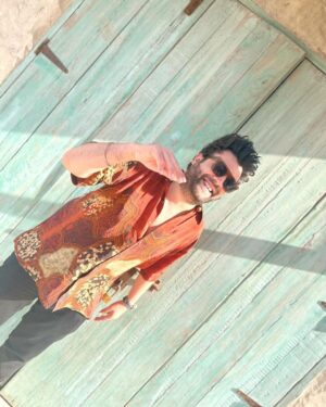 Varun Sharma Instagram - Sunday’ing around☀️💫

Styled by @butterandmuse

Sunglasses @gemopticians @marcjacobs 
Shirt @shristichetani.kolkata @ascend.rohank
Denims @jackjonesindia
