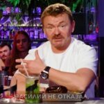Vasiliy Vakulenko Instagram - Бати, вы знаете кому отправить! Видео для всех дочерей!