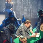 Vasiliy Vakulenko Instagram - В «Ленкоме» Марка Захарова состоялась премьера муздрамы «Маяковский». Спектакль уже идет, ближайшие показы состоятся сегодня, 22 и 23 сентября, а также в октябре и ноябре. Подробное расписание спектаклей есть на сайте театра. Я благодарен режиссеру @frandetti и всем, кто причастен к этой большой работе. Надеюсь, наш Маяковский вам понравится.