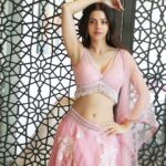 Vedhika Instagram - 🧞‍♀️🦩🩰 📸 @sreekrishna_photography2411 @surabhi.gandhi @sarafajewelry @ruchikapoor @kalpesh_joshi @sunny_hairr Flora. Sai