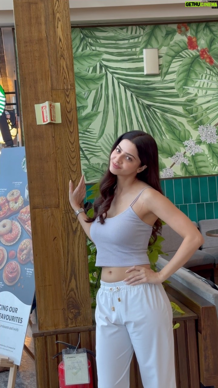 Vedhika Instagram - Hyderabad Calling #Shootmode #NewBeginnings 🎬🎥