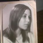 Verónica Lozano Instagram – Buscar en el carrete , buscarte para tenerte un ratito .. fotos q nos hacen viajar en el tiempo , que nos traen sabores y aromas . 
Estás en mi , en mi corazón ♥️ 
Mamá, ma , mami! Te extraño y te tengo . 
Gracias Antony por hacerme mamá, por este viaje hermoso y loco , por nuestros días de amor y de peleas. Gracias por este desafío . Gracias Corchi por la familia q somos 💝•
Feliz día para todas las Mamás  de este universo 🐶🐈👶🏻🌸💘