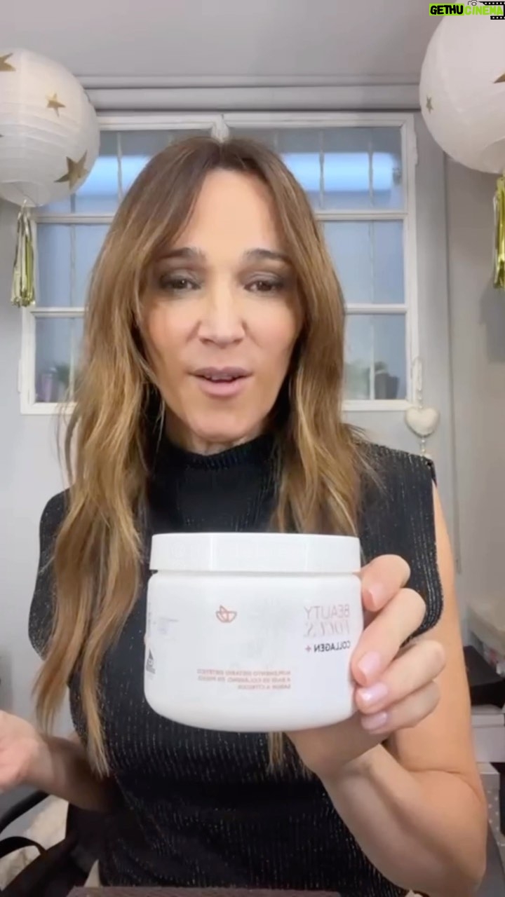 Verónica Lozano Instagram - Cómo andan por ahí? Quiero compartirles mi secreto (no tan secreto 😅) para sentirme increíble: el colágeno de Bren, Beauty Focus + que me acompaña desde hace unos meses 🧡 El colágeno es una proteína esencial que brinda soporte a nuestra piel, cabello, uñas y articulaciones; Con el paso del tiempo vamos perdiendo colágeno y más allá de la alimentación, yo elegí suplementarme con este porque está respaldado por la aprobación de la ANMAT, garantizando su calidad y seguridad, además de que me lo recomendó mí médico 🙌 Me siento con más energía, el pelo me está creciendo mucho más rápido, mis uñitas fuertes y naturales, la piel la tengo distinta, suave e hidratada. Es un camino de ida 🤩 Si queres descubrir más sobre cómo el colágeno puede transformarte, te recomiendo que contactes a @tipsdebren, mi amiga 🧡 Ella es una experta en el tema y te brindará asesoramiento personalizado para que obtengas los mejores resultados. Lo bueno se comparte siempre ✨ 🧡