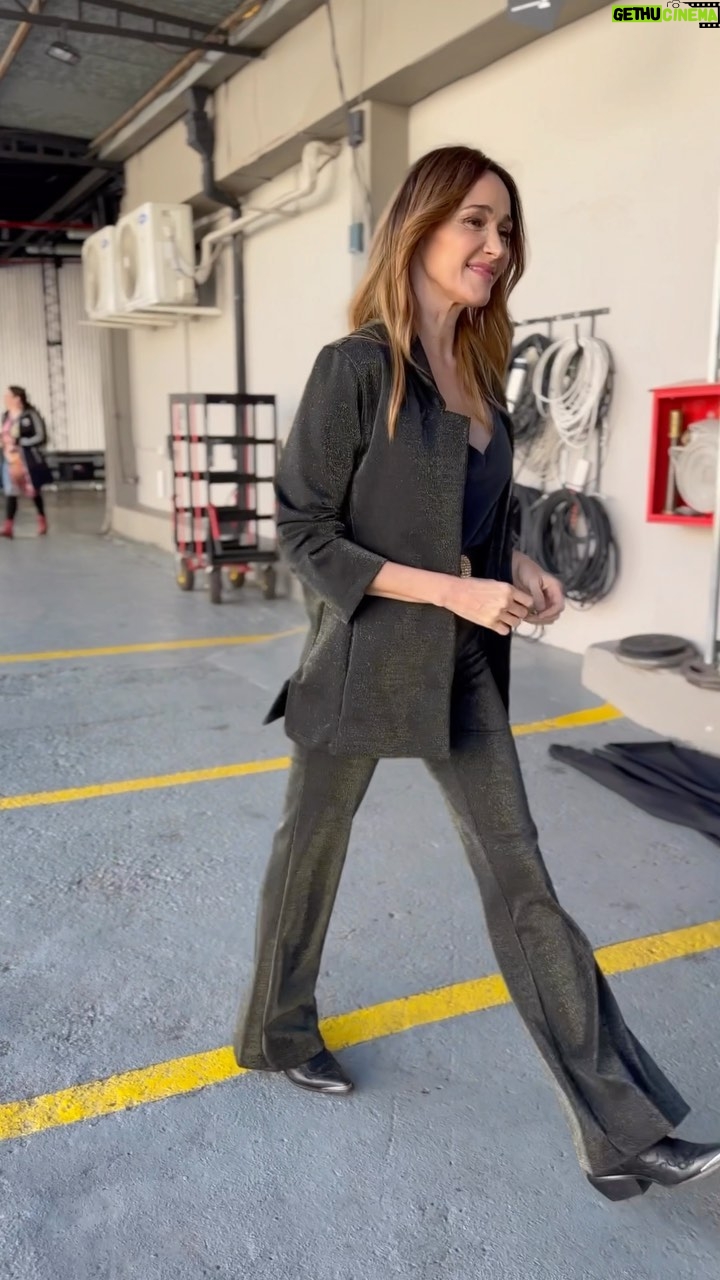 Ver贸nica Lozano Instagram - BERNA 馃枻馃挘 @berna.com.ar 馃尯 @cristinacagnina 馃尫 @maruvenancio