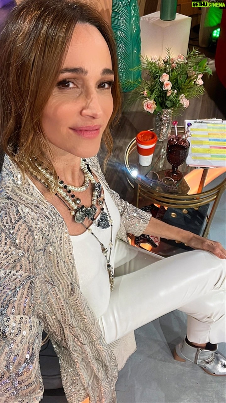 Verónica Lozano Instagram - Blanca y Berna 🦢💫 @berna.com.ar @irearcieri @maruvenancio @mechita111 ♥️ @clarabarceloshoes @mymtorres 💘