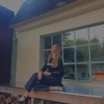 Verónica Lozano Instagram - 𝕋𝕦𝕔𝕔𝕚 𝐦𝐢 𝑎𝑚𝑜𝑟 ❣️• 𝑀𝑎𝑟𝑧𝑂 ,ᴜɴ ᴘᴏᴄᴏ ᴅᴇ ʙʀɪsᴀ 𝘺 ᴘʀɪsᴀ. 𝘐𝘯𝘵𝘪𝘮𝘪𝘥𝘢𝘥，𝘴𝘪 𝘯𝘰𝘴 𝘲𝘶𝘦𝘥𝘢𝘮𝘰𝘴 𝘲𝘶𝘪𝘦𝘵𝘢𝘴 𝘱𝘰𝘥𝘦𝘮𝘰𝘴 𝘴𝘦𝘯𝘵𝘪𝘳 𝘦𝘭 𝘭𝘢𝘵𝘪𝘥𝘰 𝘥𝘦 𝘯𝘶𝘦𝘴𝘵𝘳𝘰 𝘤𝘰𝘳𝘢𝘻𝘰́𝘯 🫀（ 𝘤𝘦𝘭𝘦𝘴𝘵𝘦 𝘤𝘪𝘥 @mcelestia ❤️) 𝘔𝘜𝘑𝘌𝘙𝘌𝘚 𝘘 𝘔𝘌 𝘕𝘜𝘛𝘙𝘌𝘕． 𝗥𝗢𝗣𝗔 𝗤𝗨𝗘 𝗠𝗘 𝗔𝗡𝗜𝗠𝗔 𝗬 𝗩𝗜𝗦𝗧𝗘 𝗠𝗜𝗦 𝗗𝗜𝗔𝗦🦄 @tuccioficial 🧚‍♂️ 💐 @anitakorman @bymillie.bressi 🍄 @cristinacagnina •
