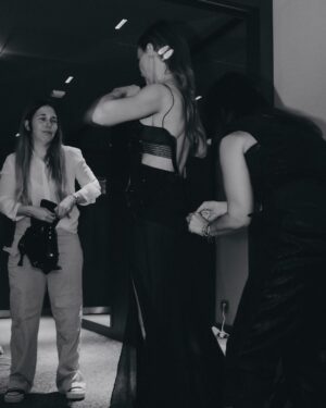 Verónica Lozano Instagram - 𝐍𝐨𝐜𝐡𝐞 𝐝𝐞 𝐆𝐚𝐥𝐚 🧚‍♂️
𝐆𝐫𝐚𝐜𝐢𝐚𝐬 𝐚𝐥 𝐞𝐪𝐮𝐢𝐩𝐨 +𝒉𝒆𝒓𝒎𝒐𝒔𝒐 𝒅𝒆𝒍 𝒎𝒖𝒏𝒅𝒐
𝐺𝑟𝑎𝑐𝑖𝑎𝑠 @hiltonbuenosaires ♥️
𝑫𝒓𝒆𝒔𝒔 @fabianzittaofficial 𝑨𝒏𝒕𝒐 𝒚 𝑴𝒂𝒊𝒄𝒂 ❤️
𝑩𝒐𝒕𝒊𝒕𝒂𝒔  @lachicadelosstilettos 
𝑱𝒐𝒚𝒂𝒔 @simonetta.orsini
𝑴𝒂𝒌𝒆 𝒖𝒑 @pereyrafabi 
𝑷𝒆𝒍𝒐 @criscagnina @bybuman 
𝑺𝒕𝒚𝒍𝒊𝒏𝒈  @anitakorman
 @bymillie.bressi 
𝑷𝒉 𝒗𝒊𝒅𝒆𝒐  @dainarosenbergph