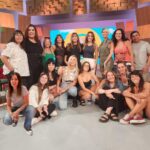 Verónica Lozano Instagram - Nosotras 💜#8M Sostén , red , amor . Cuando estamos tristes , mal . Cuando estamos Alegres, cuando queremos compartir una noticia de las buenas . Cuando vamos de fiesta , Cdo nos sentimos lindas , feas, abandonadas , no elegidas , cuando tenemos miedo . Nosotras siempre ! Nos tenemos 💜 La lucha continua .Vivas nos queremos .