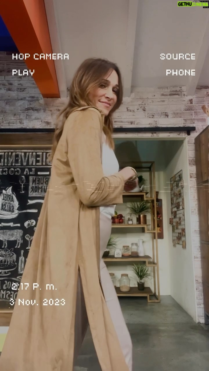 Verónica Lozano Instagram - Look de viernes @berna.com.ar 🤎🤠 @mymtorres 🌷 @cristinacagnina @anitakorman @bymillie.bressi 🦋