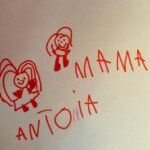 Verónica Lozano Instagram – Buscar en el carrete , buscarte para tenerte un ratito .. fotos q nos hacen viajar en el tiempo , que nos traen sabores y aromas . 
Estás en mi , en mi corazón ♥️ 
Mamá, ma , mami! Te extraño y te tengo . 
Gracias Antony por hacerme mamá, por este viaje hermoso y loco , por nuestros días de amor y de peleas. Gracias por este desafío . Gracias Corchi por la familia q somos 💝•
Feliz día para todas las Mamás  de este universo 🐶🐈👶🏻🌸💘
