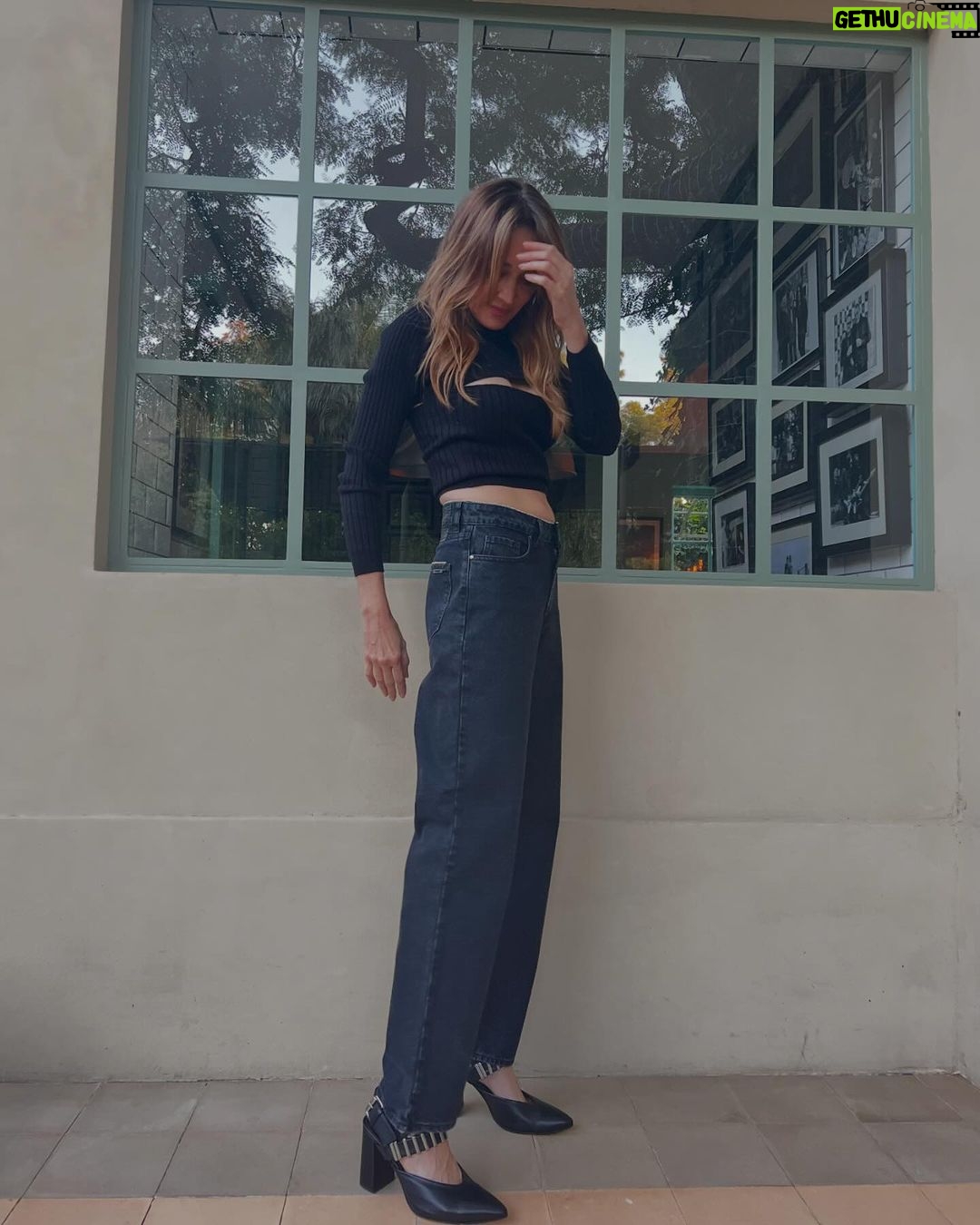 Verรณnica Lozano Instagram - ๐๐ฆ๐๐๐ ๐ฆ๐ข ๐๐๐๐ โฃ๏ธโข ๐๐๐๐ง๐ ,แดษด แดแดแดแด แด
แด สสษชsแด ๐บ แดสษชsแด. ๐๐ฏ๐ต๐ช๐ฎ๐ช๐ฅ๐ข๐ฅ๏ผ๐ด๐ช ๐ฏ๐ฐ๐ด ๐ฒ๐ถ๐ฆ๐ฅ๐ข๐ฎ๐ฐ๐ด ๐ฒ๐ถ๐ช๐ฆ๐ต๐ข๐ด ๐ฑ๐ฐ๐ฅ๐ฆ๐ฎ๐ฐ๐ด ๐ด๐ฆ๐ฏ๐ต๐ช๐ณ ๐ฆ๐ญ ๐ญ๐ข๐ต๐ช๐ฅ๐ฐ ๐ฅ๐ฆ ๐ฏ๐ถ๐ฆ๐ด๐ต๐ณ๐ฐ ๐ค๐ฐ๐ณ๐ข๐ป๐ฐฬ๐ฏ ๐ซ๏ผ ๐ค๐ฆ๐ญ๐ฆ๐ด๐ต๐ฆ ๐ค๐ช๐ฅ @mcelestia โค๏ธ) ๐๐๐๐๐๐๐ ๐ ๐๐ ๐๐๐๐๐๐๏ผ ๐ฅ๐ข๐ฃ๐ ๐ค๐จ๐ ๐ ๐ ๐๐ก๐๐ ๐ ๐ฌ ๐ฉ๐๐ฆ๐ง๐ ๐ ๐๐ฆ ๐๐๐๐ฆ๐ฆ @tuccioficial ๐งโโ๏ธ ๐ @anitakorman @bymillie.bressi ๐ @cristinacagnina โข