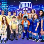 Victória Diniz Instagram - É amanhã heinnn!!! Vamos estar no @pgmsilviosantos carrossel x chiquititas vai torcer para qual novela?