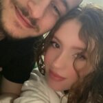 Victória Diniz Instagram - não existem dados científicos que provam qual a idade exata do mundo, mas o meu está fazendo 21 ❤️