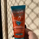 Victória Diniz Instagram - Para manter meus cachos longos, fortes e definidos eu não abro mão da linha completa Elseve Cachos Longos dos Sonhos de @lorealparis. Todos os produtos, desde o shampoo até o creme de tratamento intensivo oferecem uma nutrição profunda da raiz até as pontas e são enriquecidos com ácido hialurônico e óleo de rícino para ter até 72 horas de definição. EU AMO! #Elseve #CachosLongosDosSonhos aproveitem que essa semana todos os produtos da marca estão com os maiores descontos do ano. Corre lá na @amazonbrasil e garantam o de vocês!! #publicidade