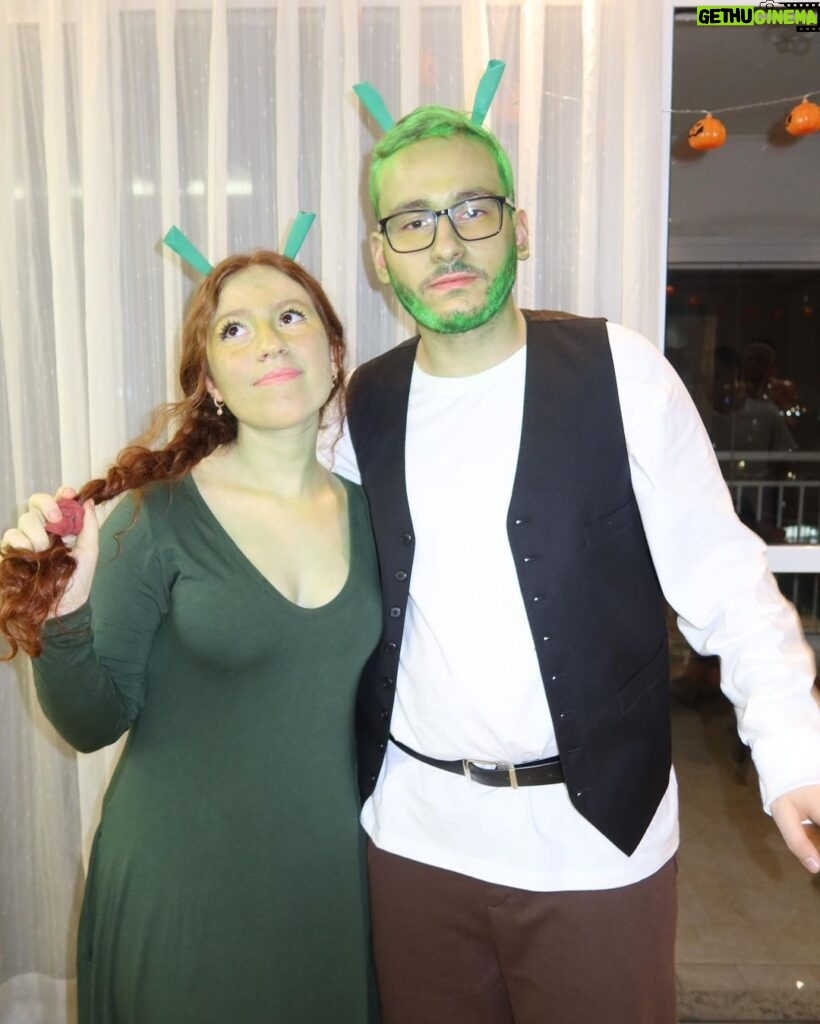 Victória Diniz Instagram - Shrek e Fiona 🥹🤌🏻💚