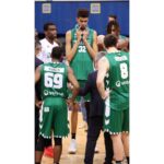 Victor Wembanyama Instagram - Aujourd’hui, une page se tourne. Après 7 ans passés à Nanterre, le temps est  venu pour moi de continuer mon évolution ailleurs.  Ce mois de juin marque la fin de mon parcours de joueur ici. De 10 à 17 ans, de poussin au plus haut niveau français, j’ai été au meilleur endroit, car Nanterre est ma maison, ma deuxième famille. L'amour et la gratitude que j'ai pour ce club et toutes les personnes qui ont participé de près ou de loin à ma formation sont immenses. Merci à tous les coachs, joueurs, bénévoles, supporters et dirigeants qui font de la JSF un endroit unique et qui ont oeuvré pour mon bien-être durant toutes ces années. Je souhaite le meilleur pour chacune des personnes qui comptent pour le club et pour moi. Un merci particulier à Jean Donnadieu qui en 44 ans de présidence a fait de ce club ce qu’il est, ainsi qu’à toutes les personnes avec qui j’ai pu travailler. Mon cœur bat et battra toujours Vert 💚 Victor Nanterre 92