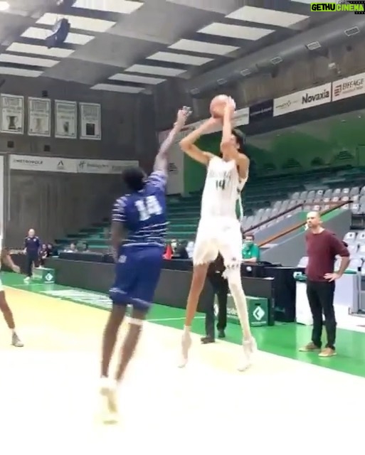 Victor Wembanyama Instagram - Guess who’s back😈 @nanterre_92basket @overtime