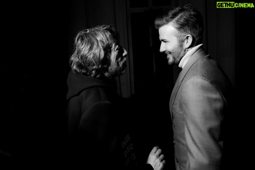 Victoria Beckham Instagram - So many kisses to my family and friends for coming to my show xx @DavidBeckham @CruzBeckham #HarperSeven @BrooklynPeltzBeckham @NicolaAnnePeltzBeckham #AnnaWintour @MimiMoocher @Pppiccioli @CarineRoitfeld x miss you @RomeoBeckham #VBAW24