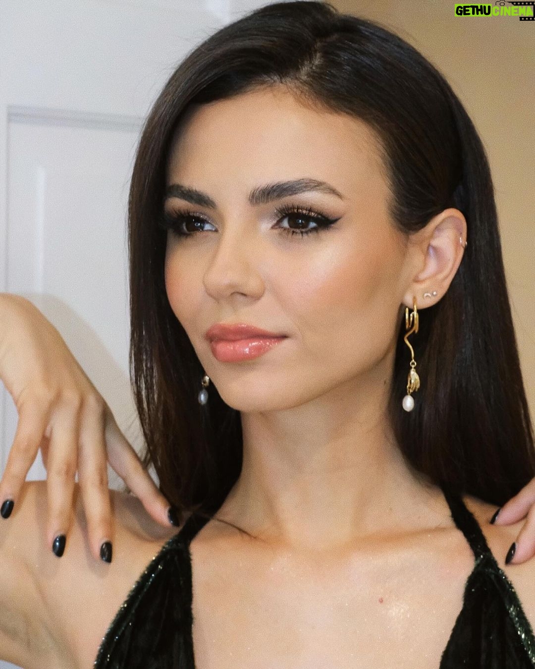 Victoria Justice Instagram - @billboard women in music ππΌπ΅π€