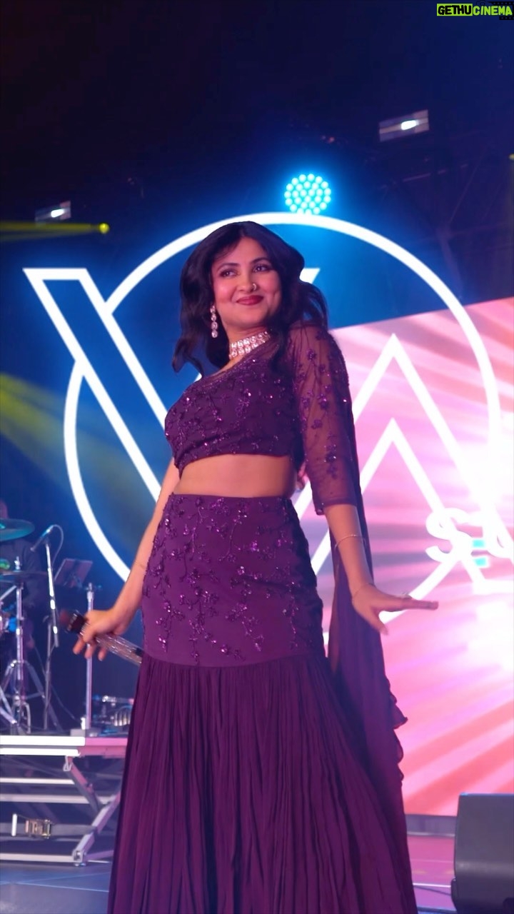 Vidya Vox Instagram - πStar of the show... Vidya Vox owned the night with her powerhouse performance at the New Year's Eve Gala! π₯πΆ ππ»The crowd's energy was on another level! π A big thank you to everyone who danced, sang, and celebrated with usππ»πͺ©πΊπ»ππ» π€ @vidyavox πΉ @shankartucker πΈ @enobae π₯ @efajrmusic πΉ @i.am.vinnu π @zarihouseoffashion π @squarepinwheel Event: @4shotsentertainment @supremearena2023 @happyclapsevents #Chapter4 #4ShotsEntertainment #Happyclaps #supremearena #VidyaVox #music #nye #gala #614 #2024 #newyear #live #liveconcert #columbus #ohio #columbusohio #music #gratitude #thankyou #grateful #performance #southasian #performer #party Columbus, Ohio