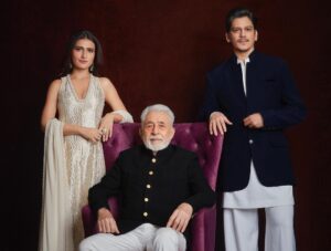 Vijay Varma Instagram - Bewakoofiyan, Nadan galtiyan, badi bhool hai ishq;
Sach Poochiye toh mere huzoor ul jalool hai ishq!
I am so happy to announce our @stage5production 3rd film production. A beautiful film UL JALOOL ISHQ written and directed by @vibhupuri , shooting of the film starts 9th January with this supremely talented cast 
@naseeruddin49 @itsvijayvarma @fatimasanashaikh @mrfilmistaani 

An honour to work with 
@gulzar.official for his poetic lyrics and @vishalrbhardwaj for his timeless melodies , produced by @malhotra_dinesh @stage5production