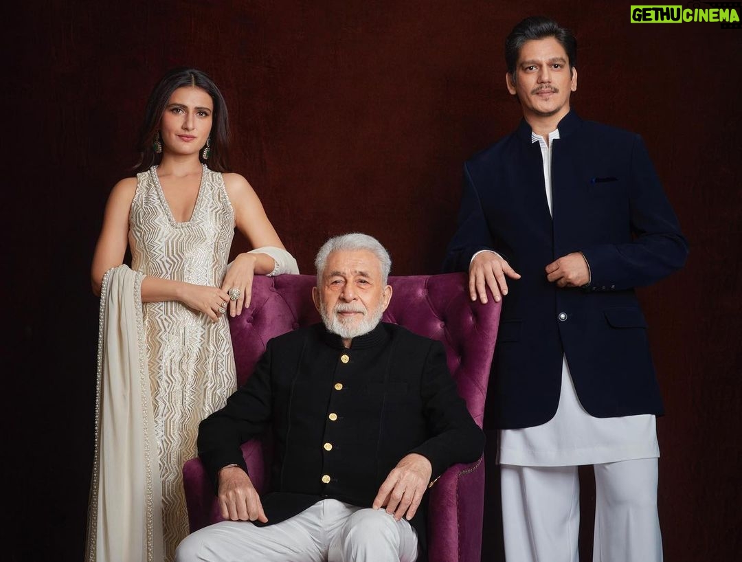 Vijay Varma - 117K Likes - Bewakoofiyan, Nadan galtiyan, badi bhool hai ishq;
Sach Poochiye toh mere huzoor ul jalool hai ishq!
I am so happy to announce our @stage5production 3rd film production. A beautiful film UL JALOOL ISHQ written and directed by @vibhupuri , shooting of the film starts 9th January with this supremely talented cast
@naseeruddin49 @itsvijayvarma @fatimasanashaikh @mrfilmistaani
An honour to work with
@gulzar.official for his poetic lyrics and @vishalrbhardwaj for his timeless melodies , produced by @malhotra_dinesh @stage5production