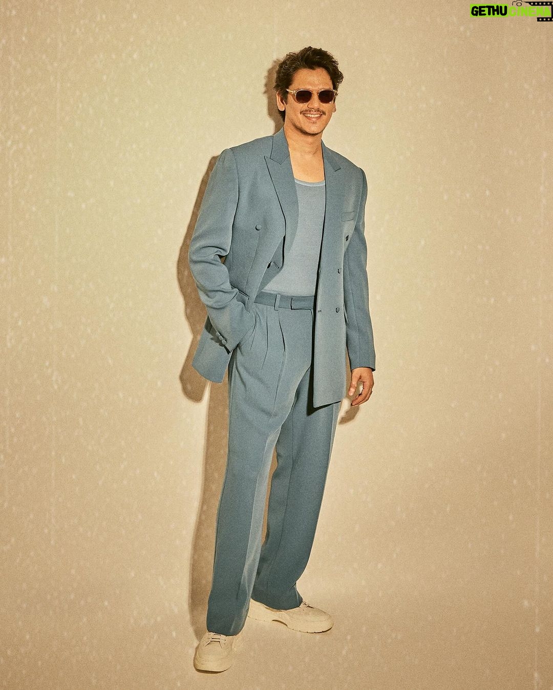 Vijay Varma - 110.8K Likes - Here’s something for your monday blues ☺️
Styled by @vrindaanarang
Wearing @minizmo_official
Photos @sheldon.santos