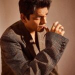 Vijay Varma Instagram - Meet Elle Icon Man 💥 Thank you @elleindia for the honour❤️ Styled by @vrindaanarang Shot by @sheldon.santos Wearing @gucci outfit and @louboutinworld shoes