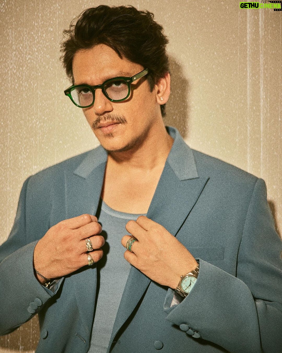 Vijay Varma - 110.8K Likes - Here’s something for your monday blues ☺️
Styled by @vrindaanarang
Wearing @minizmo_official
Photos @sheldon.santos