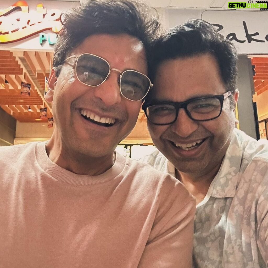 Vikas Khanna Instagram - Happy Birthday to 3 greatest chefs-friends-mentors-brothers. 1. Dearest Ranveer you are my soul-friend. Some days I’m overwhelmed by your love & grateful to God that you are in my life & are my life. All said and done I can still do more push-ups than you. And Ishaan is right (listen to him). I’m his Chachu. 😜 2. Dearest Ajay, you came in my life when I was lost & taking such a risk of hosting MasterChef 14 years ago. You are a Gods child & forever praying & supporting everyone. 3. Dearest Hari. I’ve known you since I started cooking professionally in 1991. Long journey. Strong Friendship. Forever. Thank you for always always always being there. I made the music for 90 seconds, just incase 🤣🤣🤣