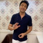 Vikas Khanna Instagram – This is a very special video to me because an amazing person talking about me my success and being soo happy about my success!!
Chef Vikas has amazing bonding with Mangaluru….since he studied from here and he spent the crucial time of his life here….he loves our Mangaluru and always grateful for many things it has given him!
Thank youuu so much Chef Vikas for being such a sweet person and guiding us always…… throughout my journey on MasterChef you have been a good mentor and an amazing Judge!
Huge respect and love to youuu Chef❤️🥰
@vikaskhannagroup 
#masterchef #sony #chef #ashiqrex