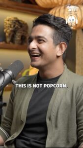 Vikas Khanna Instagram - Chef Vikas Khanna spills the beans on the craziest bites in India! 🍴🍲 Source - #TheRanveerShowहिंदी Episode 216 ft. @vikaskhannagroup @mountaindewin #food #india #BeerBiceps