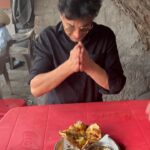 Vikas Khanna Instagram - AMBARSAR (Amritsar) is the only city in the World where I am asked to cook before I eat in almost every restaurant or community kitchen. And. I. Love. It. ❤️ @poojadhingra & @saffrontrail were asking for recommendations of places to eat in Amritsar & I took a journey through memory lane for my favorite places. Please feel free to suggest-add to it. Here are my humble recommendations. I do not include the Holy Kitchen of the Golden Temple as it’s beyond & also mandatory. ❤️🙏🏽 I love. 1. Kanha Puri. Lawrence Road 2. Outside DAV college is a aam papad chaat. 3. Sharma Gulab Jamun n Jalebi, Lawrence Road. 4. Maqbool Road ke Amritsari Kulchas 5. Bheera Chicken 6. Makhan Fish 7. Durga Fruit Cream 8. Sharma Boo wale Kulche 9. Sarhad restaurant near border 10. Kesar ka dhaba 11. Bansal Motichoor Ladoo 12. Kulfa Queens Road 13. Brijwasi Chaat 14. Gian & Ahuja Lassi 15. Dosa outside Shri Durgiana Mandir. Ek din main toh mushkil hai. 2-3 days to enjoy it under winter sun.