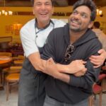 Vikas Khanna Instagram - The right answer from Mar 6th post is Sheermal. A soft bread infused with cardamom & saffron. And one of the favorite sons of India, our beloved @zakirkhan_208 is here for a trial. Zakir, your warmth & energy is so amazing & bless you for creating history in America. Zakir Khan America Tour The Theater At Madison Square Garden on March 17th. Link to the tickets in bio… 16 Days To Go!!! @bungalowny New York, New York