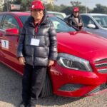 Vikas Khanna Instagram - Today my champion Ma completed in a car race & treasure hunt in Amritsar. She came FIRST. ❤️🥰🙏🏽⭐️ Thank you @info.phulkari #MyGoddess