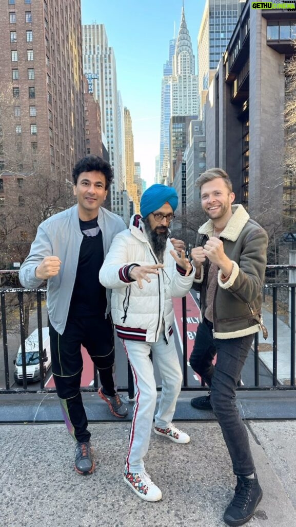 Vikas Khanna Instagram - In 2013, when I had read about Vishavjit Singh dressing up as a superhero…..I loved it. But I was shocked to see him face so much hate & I raised my voice when people said, “a superhero cannot be with turban & beard.” This was against everything my grandmother had taught me that SIKHS have always been superheroes. They are the followers of Sri Guru Nanak Dev ji, the warriors, the protectors and the first ones to feed you when there were wars & earthquakes. I always saw them doing seva and I learnt to cook from the Golden Temple. So, we all came together to work 24/7 to dream & to bring change. Who knows that 96th Academy Awards will witness a Sikh with Turban & Beard to bring the message of inclusion. Representing 26 Million Sikhs around the World for the first time in history. Thank you @guneetmonga @catherinelyns and teams for working soooo hard to dream collectively. ❤️