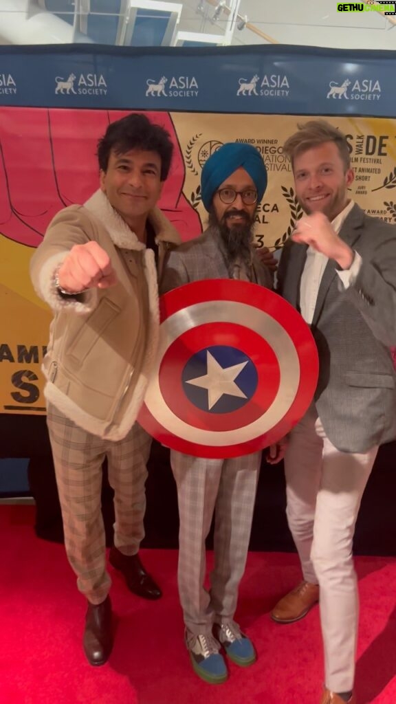 Vikas Khanna Instagram - I have known about Vishavjit Singh for a decade & now being a part of the American Sikh family, I feel inspired more than ever to write this post in celebration of our community. For me, this movie is about change. Change in perspective and change in society. We strive to create a more inclusive society, we speak a lot about celebrating diversity…..but every dream requires action. For me THE DREAM would be watching Vishavjit Singh at the 97th Academy Awards. He would be the first Sikh with a turban & beard to walk up the steps in history. Those steps represent honoring the work of our ancestors and pride and inspiration for our next generation. Every generation has fought for their freedom and it’s on our generation to create the path for the next. This is for every Sikh, every person of color, and anyone who’s ever felt lesser than. To our collective dream, AMERICAN SIKH. Thank you @asiasociety for being the pillar of diversity. Thank you everyone for a houseful screening. I❤️NY Asia Society New York